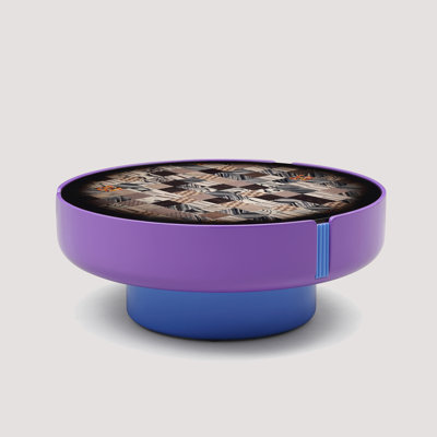 Table basse moderne avec plateau géométrique