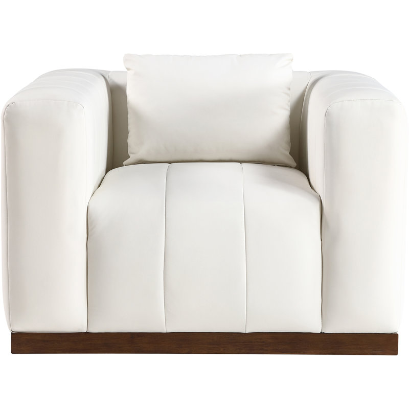 Chaise en cuir Mallina, Cuir crème végétalien