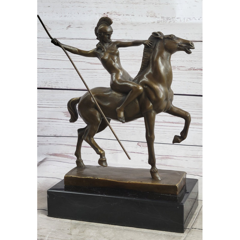 Figurines et sculptures Tieshia