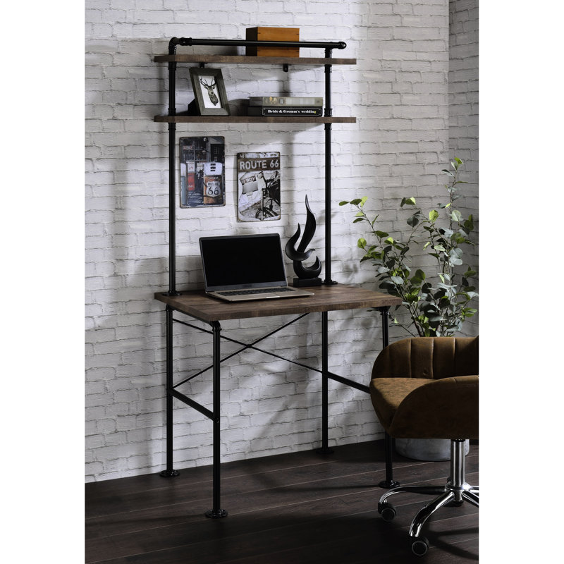 Bureau rustique avec piètement en métal pour usage domestique ou bureau spacieux en chêne.