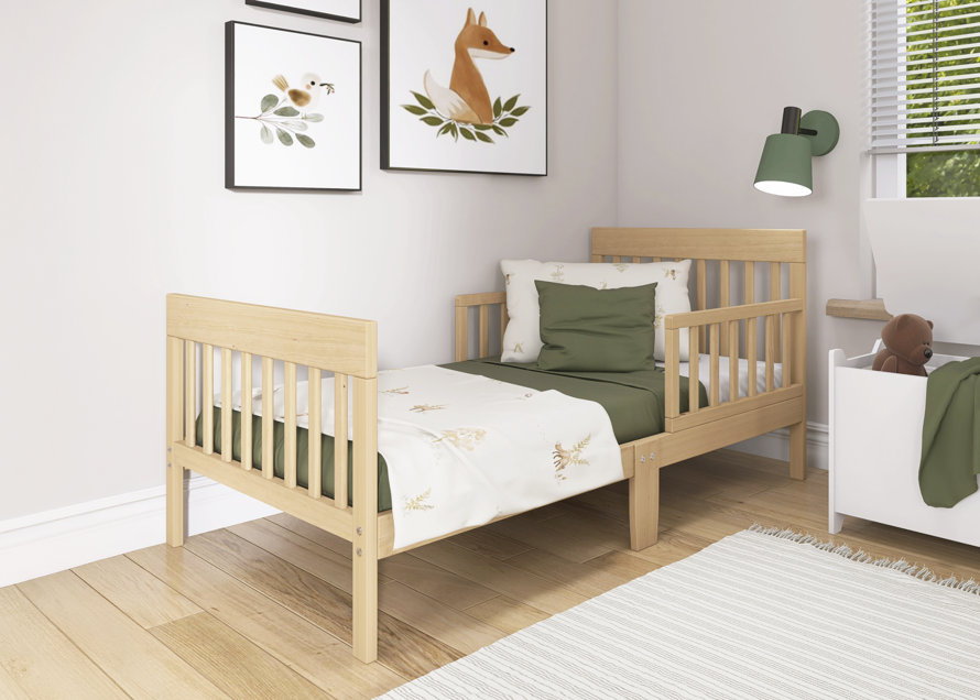 Wood toddler bed