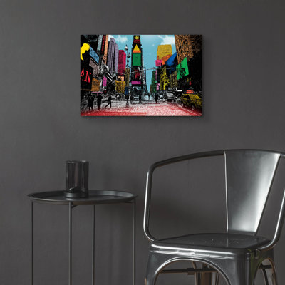 "Times Square" par Mark Ashkenazi, art mural en verre acrylique