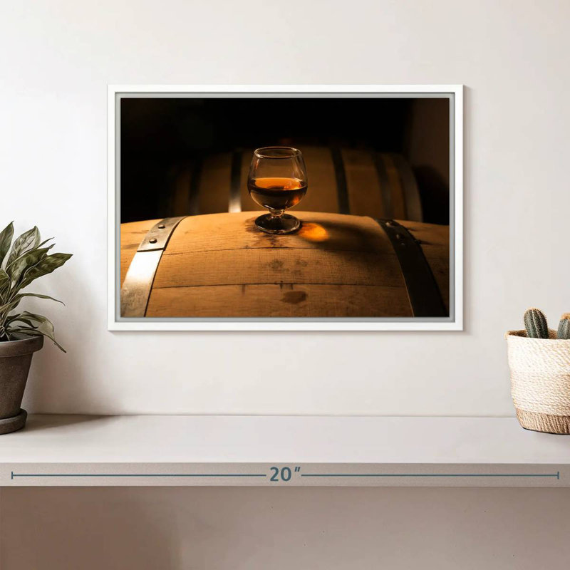Verre à whisky sur baril, Cadre flottant blanc, 13 po x 9 po
