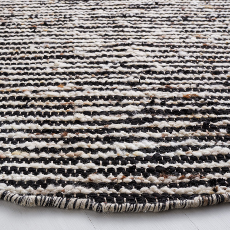 Jeanann Flat Weave Wool/Cotton Rug in White/Black, Round 6'