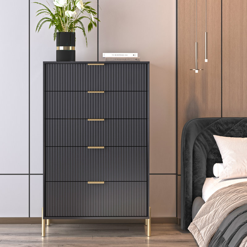 Kenery 30.6'' W 5 - Drawer Dresser, Black