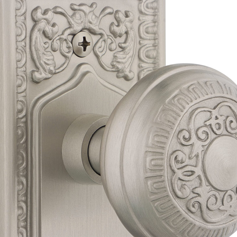 Assiette Egg & Dart avec bouton de porte Egg & Dart, Nickel satiné