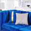 Canapé luxueux en velours 3 places avec garnitures en acier inoxydable doré et texture brodée, canapé capitonné moderne Mid-Century pour les salons élégants-132952881