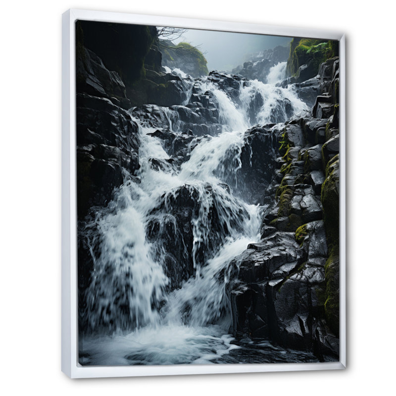 Chute d'eau dynamique sur toile, Cadre flottant blanc, H 20 po x l 12 po x P 1 po