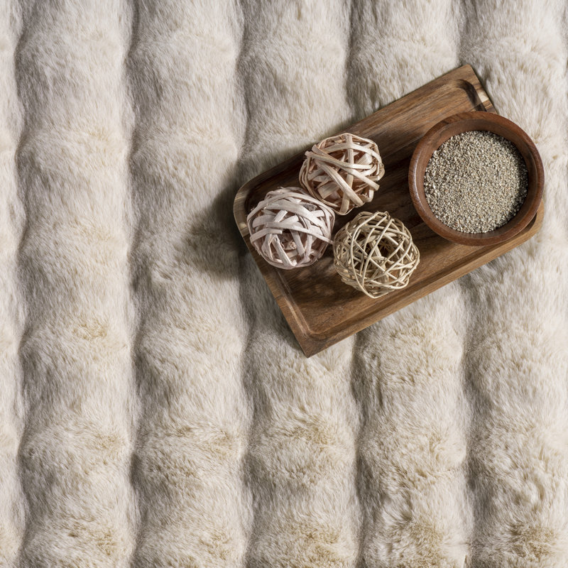 Jeni SuperiorWash Solid Faux Rabbit Machine Washable Area Rug, Rectangle 5' x 8'