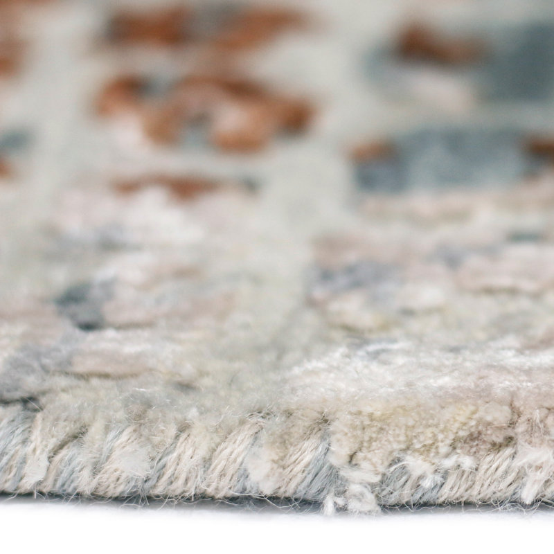 Light Gray Hand-Knotted Wool and Viscose 8'x10' Area Rug