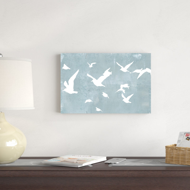 Silhouettes en vol I, H 12 po x l 18 po x P 1,25 po