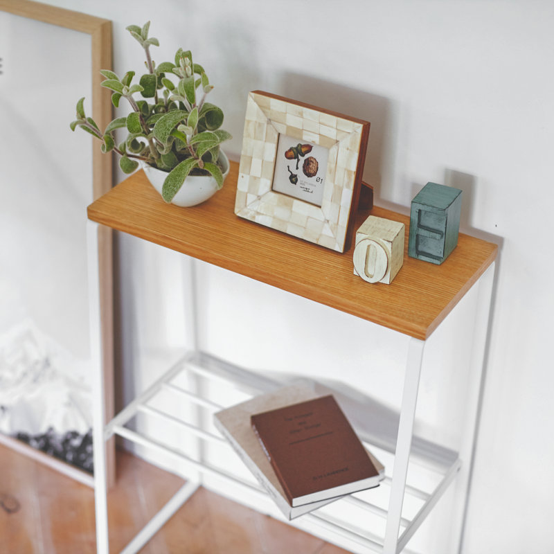 Table de bout étroite pour le salon Tosca Yamazaki Home, étagère de rangement latérale mince, acier et bois