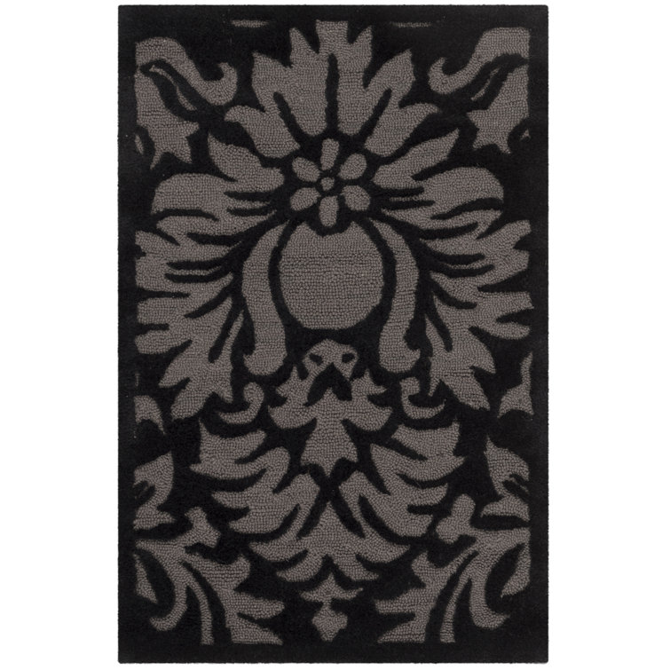 Kuhlman Hand Hooked Performance Damask Rug
