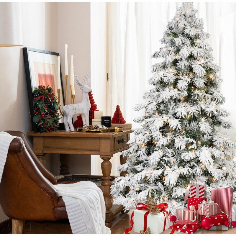 Arbre de Noël épouvantail enneigé 7 pi - 360 DEL blanc chaud, 890 pointes en PVC et structure à charnières pour un décor des Fêtes