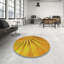 Tapis jaune-1201846056