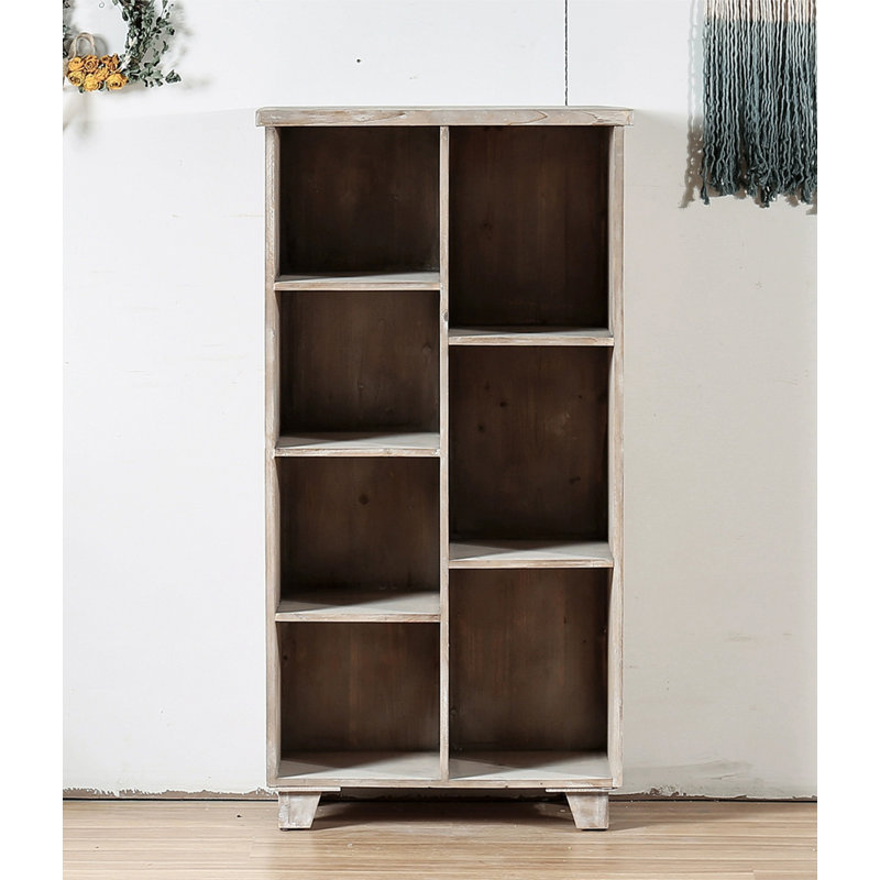 Bibliothèque asymétrique en bois vieilli avec pieds en bois massif