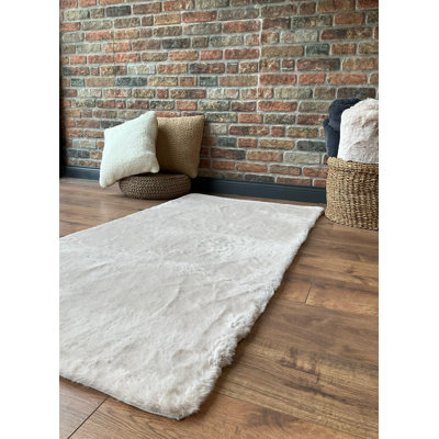Wilton Area Rug