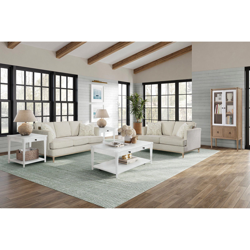 Table d'appoint blanche avec tablette et tiroir de rangement, bois massif, style transitionnel décontracté, hauteur 63 cm, largeur 66 cm, profondeur 61 cm.