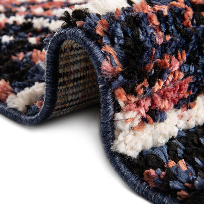 Tapis géométrique tissé à la machine Jacynthia Quimby, Tapis de couloir 2 pi x 7 pi 10 po