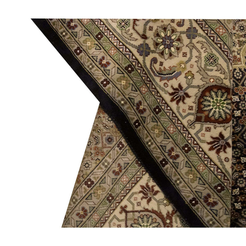 Handmade Silk and Wool Oriental Area Rug
