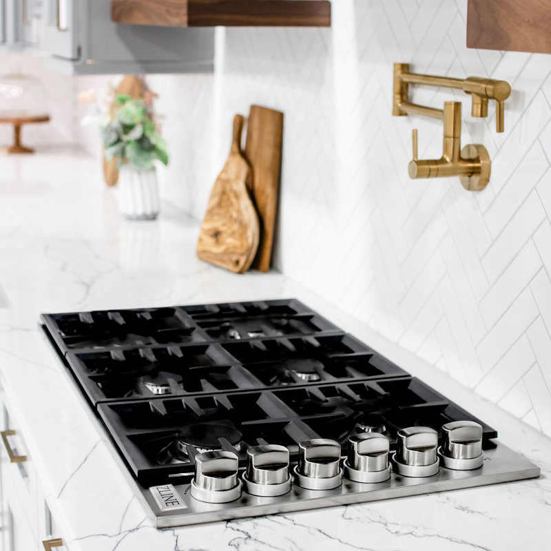 ZLINE 36 in. Gas Cooktop with 6 Burners and Porcelain Top, Black Porcelain with Brass Burners