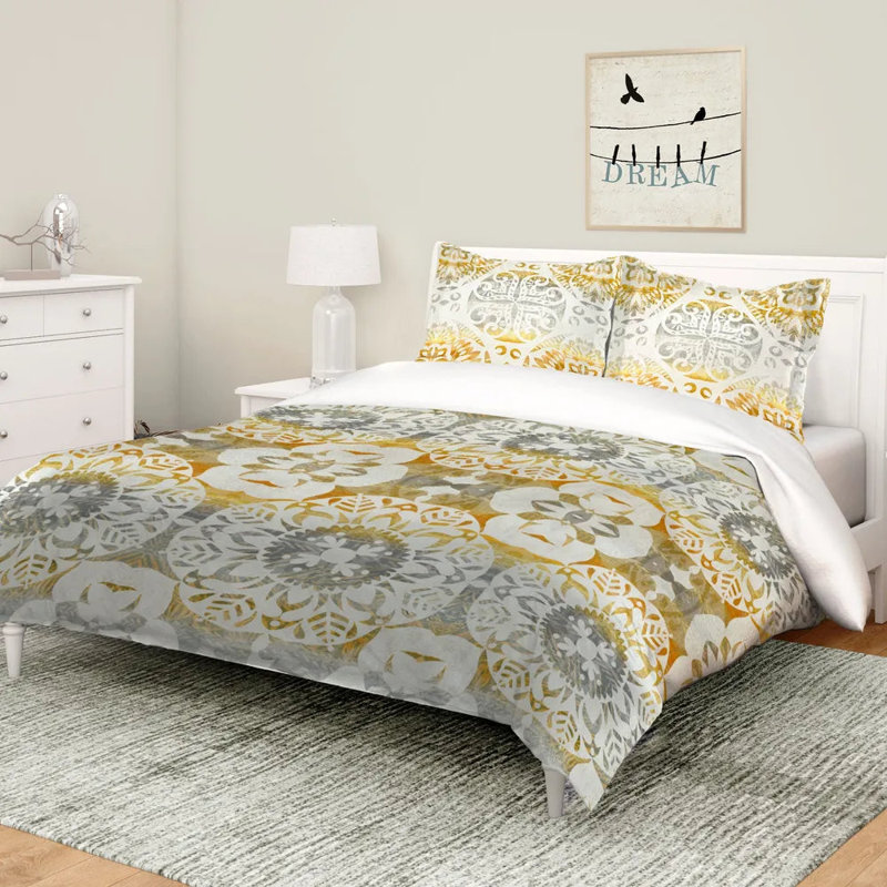  Golden Medallion Comforter, Twin Comforter