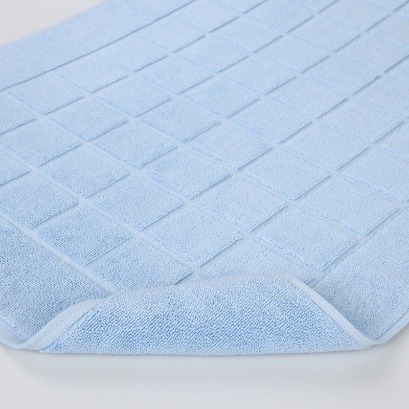 Superior Light Blue Cotton Checkered Bath Mat Set, 22" x 35"