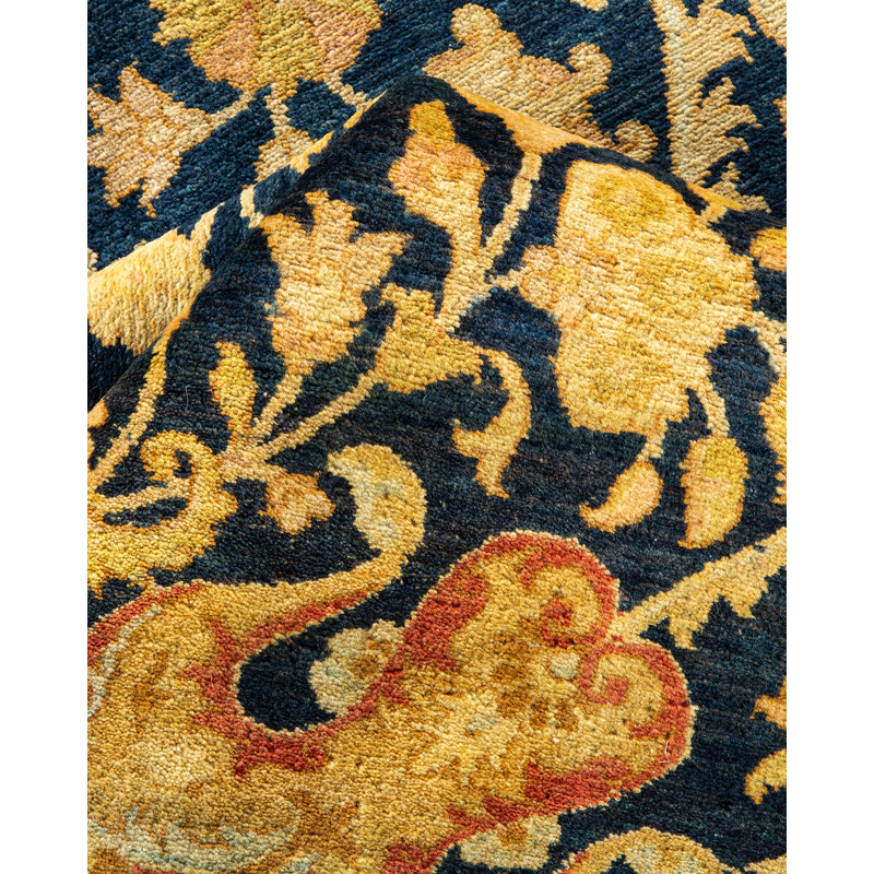 Classic One-of-a-Kind 7' 10" X 9' 10" Hand Knotted Area Rug