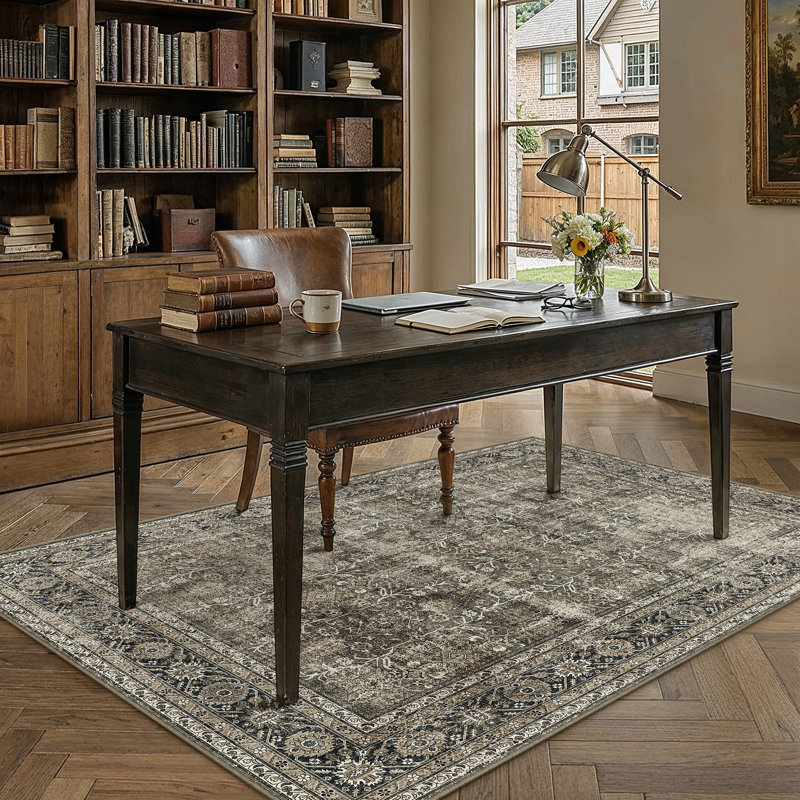 Tapis traditionnel délavé Zuri, Brown, Rectangle 3' x 5'