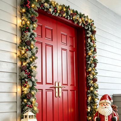 Truby 9 ft Lighted Christmas Garland