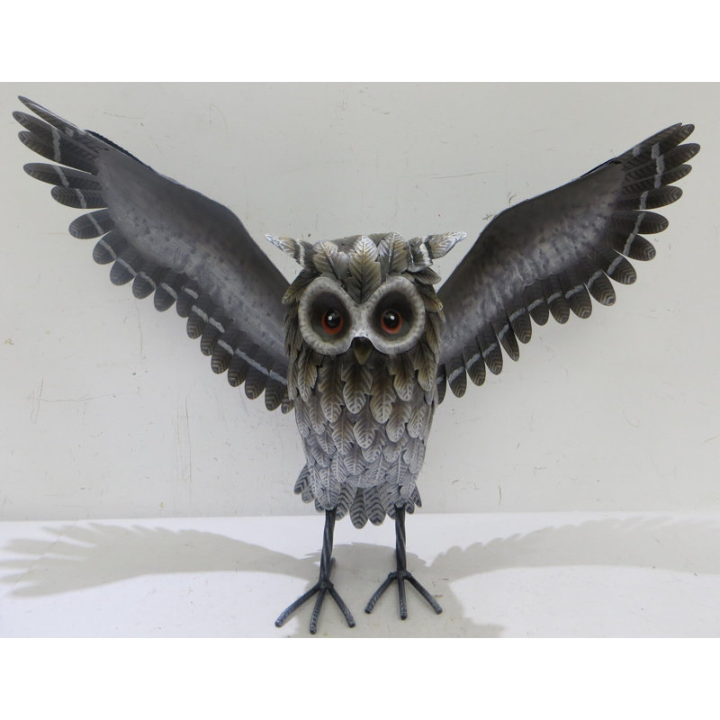 Sculpture hibou en métal avec ailes