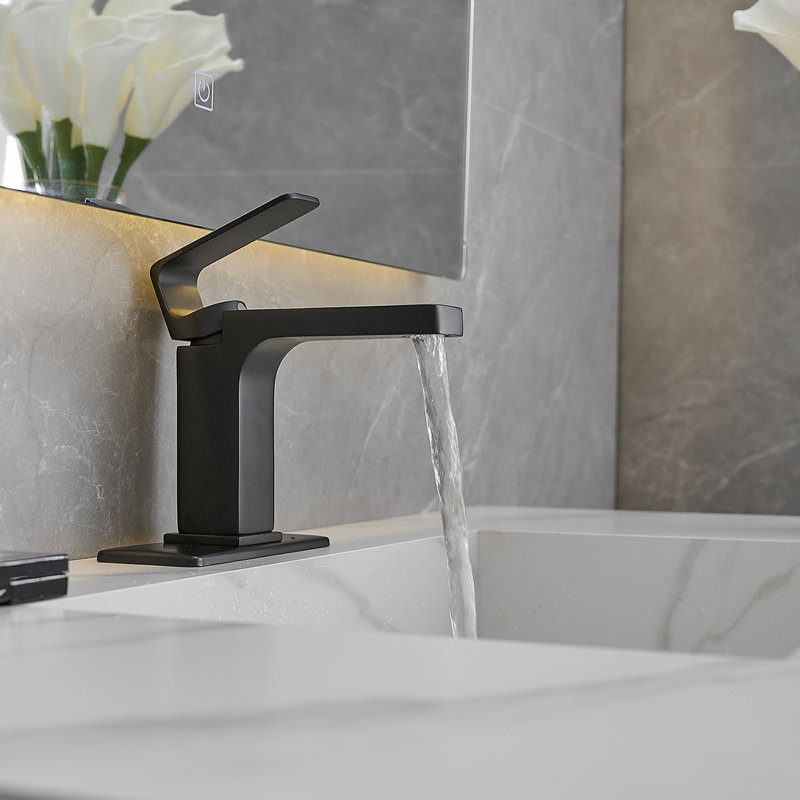 Single Hole Single-Handle Bathroom Faucet