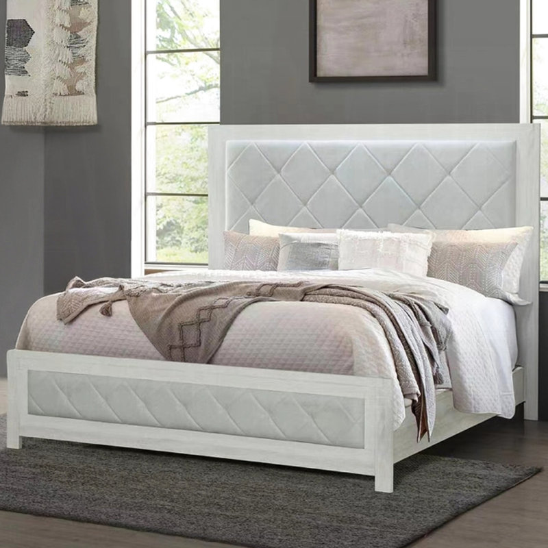 Structure de lit double en lin beige au design transitionnel moderne, sommier tapissier nécessaire, taille de décor de chambre à coucher avec tête de lit et construction en bois, mise à niveau