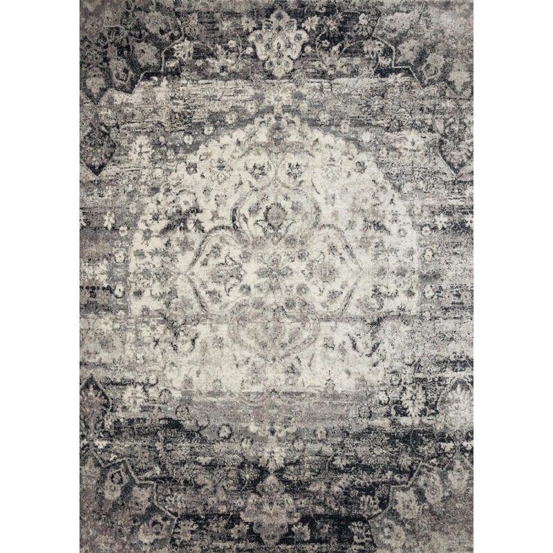 Ballantine Oriental Indoor Rug, Rectangle 2'7" x 4'