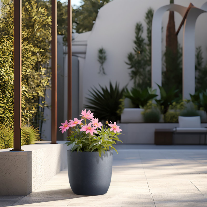 Pot à fleurs en béton Karola, H 13 po x l 13,5 po x P 13,5 po, Gris granit