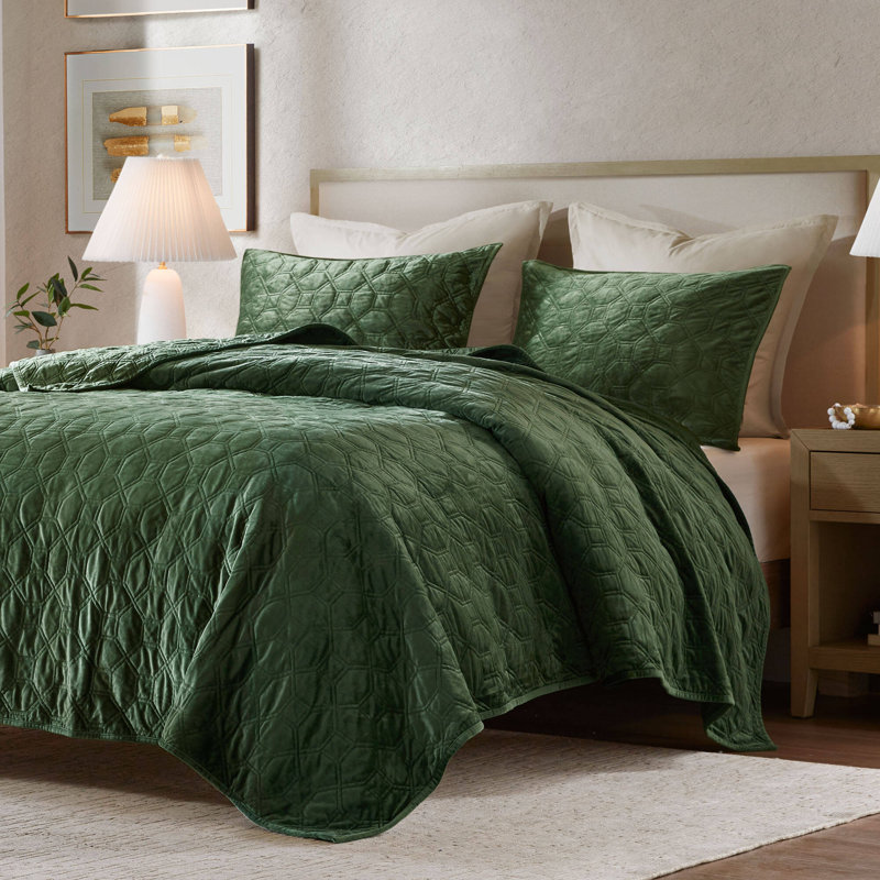 Ensemble de courtepointe en velours de trois articles Harper, Couvre-lit double/grand et 2 taies décoratives st, Vert