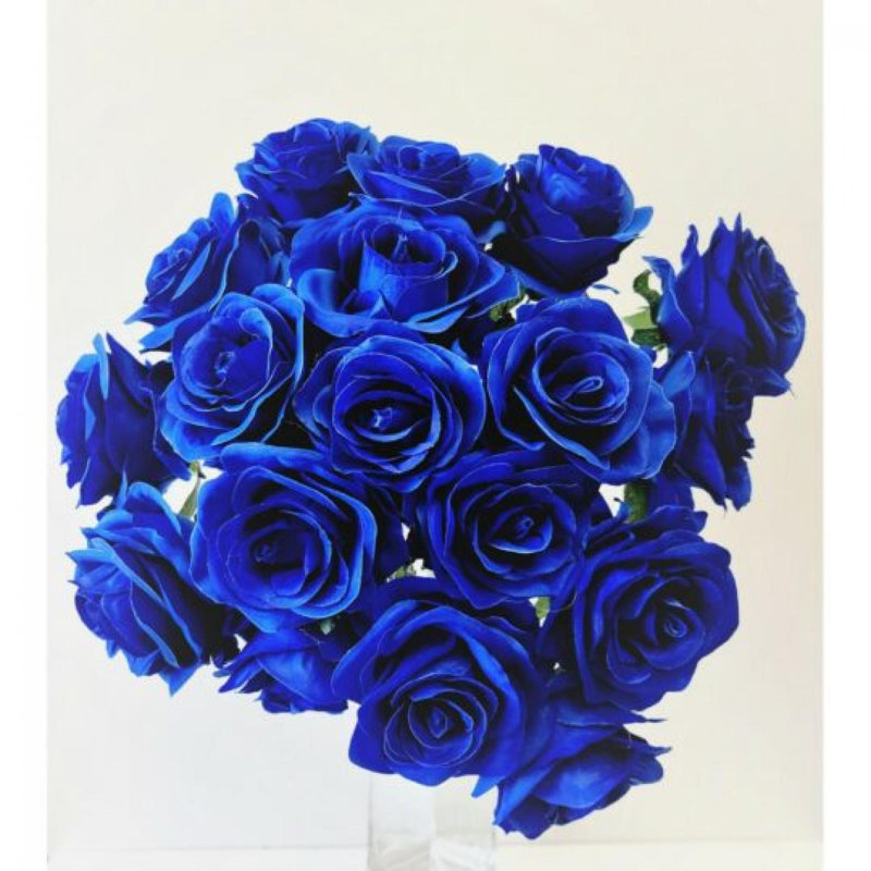 Fleur artificielle rose, Bleu royal