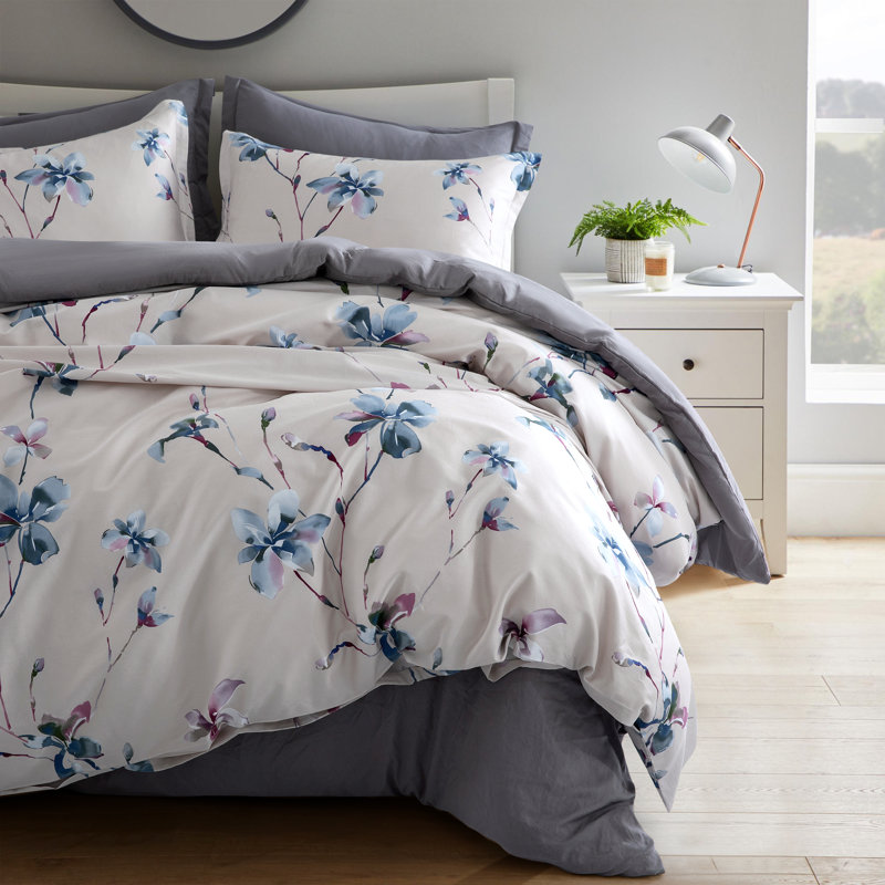 Modern & Contemporary Sateen Floral Duvet Cover, King Duvet Cover + 2 King Shams