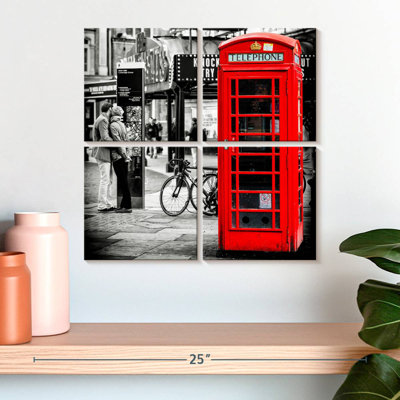 Sireci Red Telephone Booth