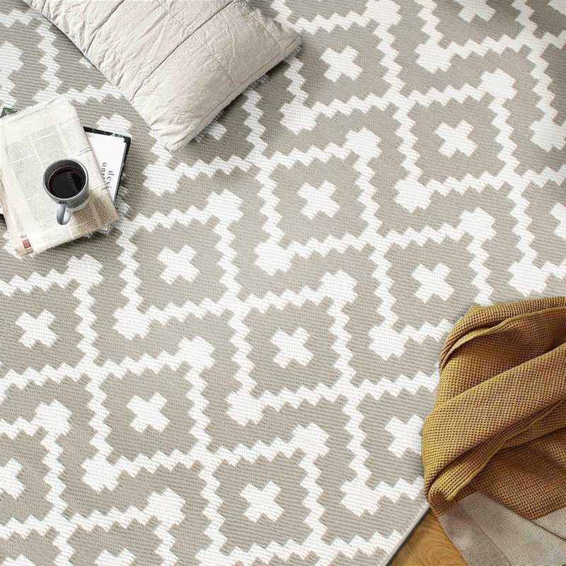 Rectangle Iklim Geometric Light Gray/Beige Indoor & Outdoor Area Rug, Rectangle 5' x 7'