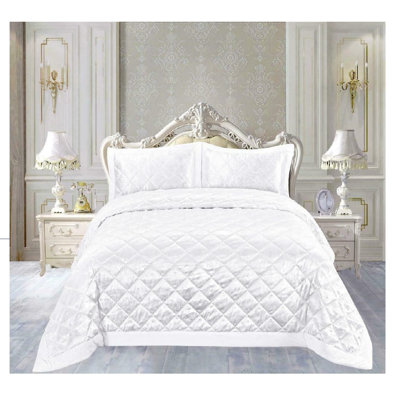 Haith Polyester Floral Bedspread with Pillowcases