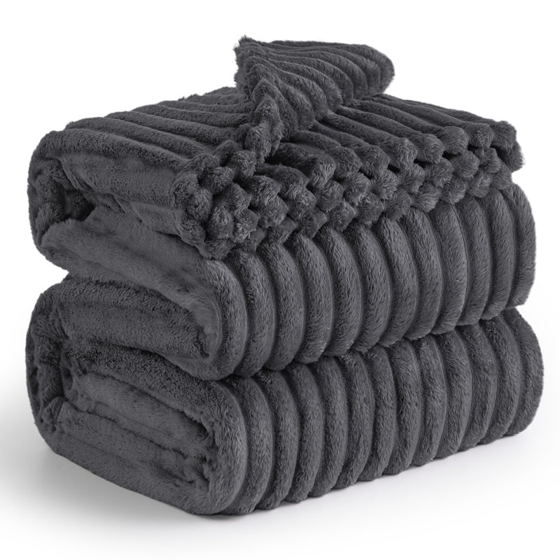 Couverture en flanelle de literie pour les filles, couverture douce et confortable 300 GSM pour dortoir et décoration intérieure, cadeau toutes saisons