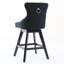 Ensemble de 2 tabourets de bar pivotants en velours noir, chaises de bar rembourrées capitonnées avec garniture cloutée chromée, dossier incurvé et pieds en bois d'hévéa massif, îlot de cuisine style bar pour la maison