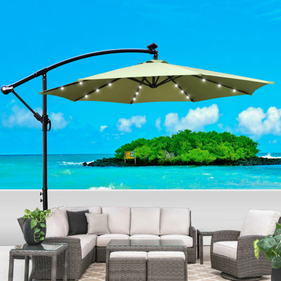 Parasol de patio à énergie solaire 10 pi avec parasol pour terrasse de jardin. Imperméable à l'eau 8 côtes avec manivelle et base croisée. Auvent, poteau en acier rouille. Éclairage à énergie. Fabrication.