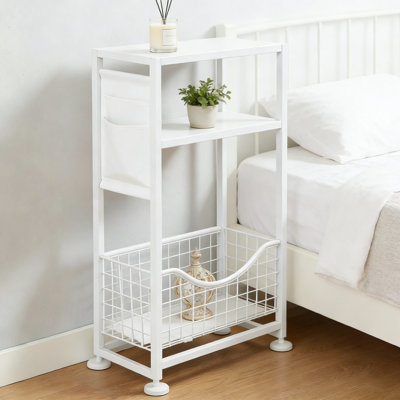 Table d'appoint mince avec panier de rangement, table de bout étroite à 3 niveaux pour les petits espaces, table de chevet mince ou table d'appoint de salon avec structure en métal robuste