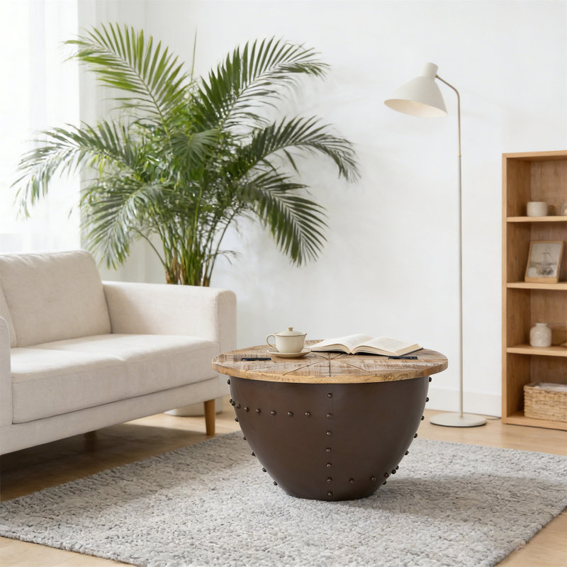 Table basse en bois et fer
