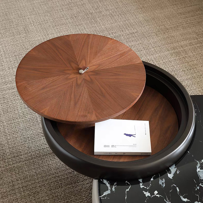 Table basse en marbre clair