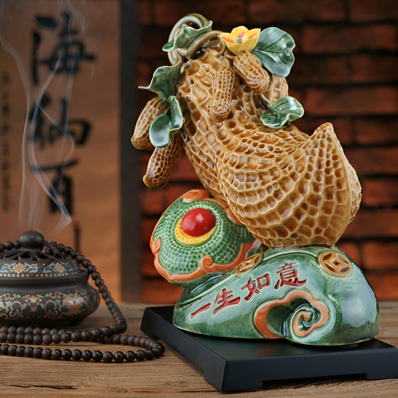 Figurine Fortune Peanut - œuvre d'art en céramique fabriquée à la main exquise