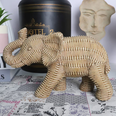 Figurines et sculptures d'animaux faites à la main