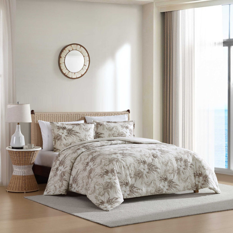 Tommy Bahama Beachway Blooms Cotton Reversible Comforter Set, Beige, Queen Comforter + 2 Standard Shams